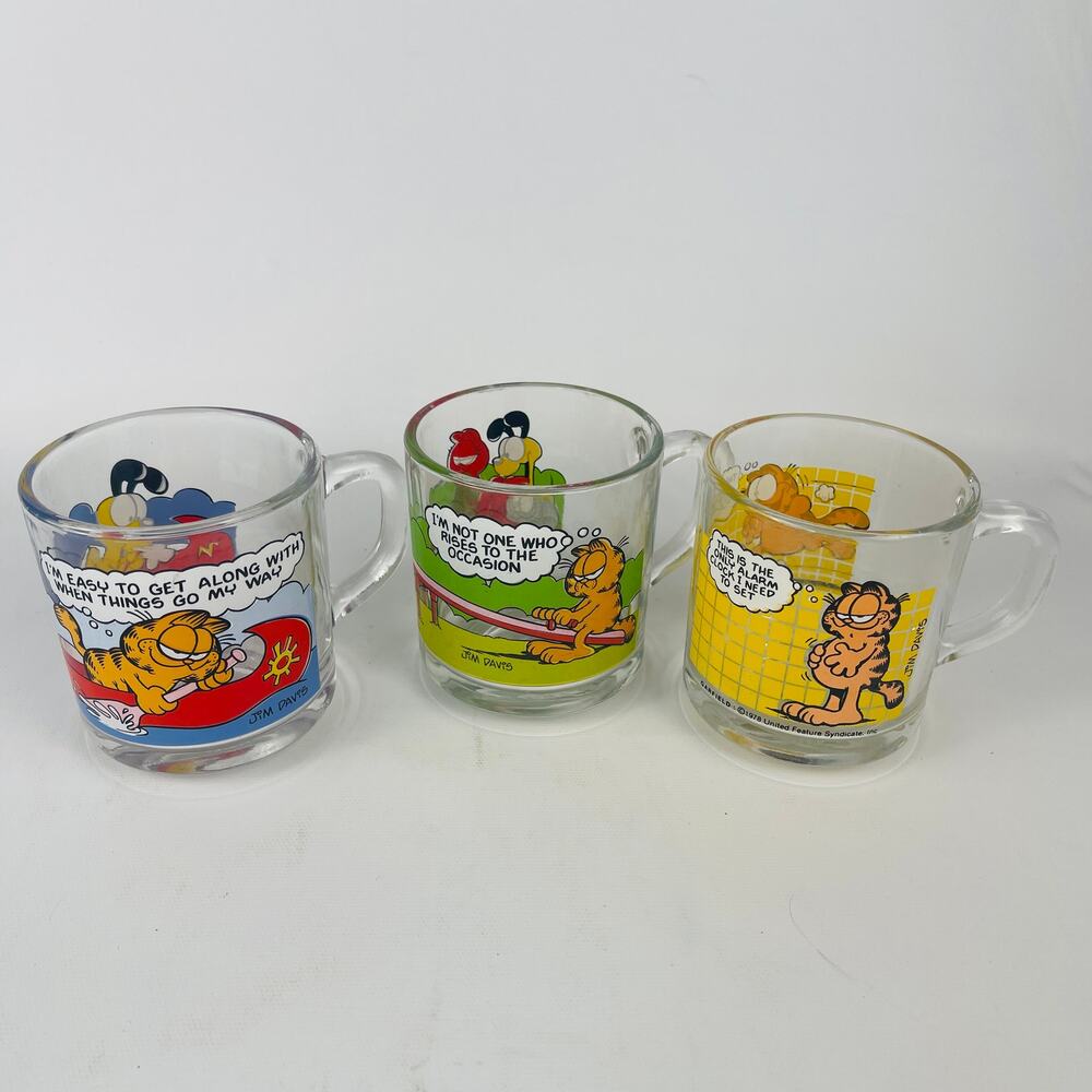 Vintage Collectable Decorative Garfield 8 oz Glass Mugs; Lot of 3